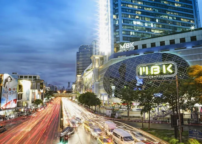 Episode 11 Hostel Sukhumvit